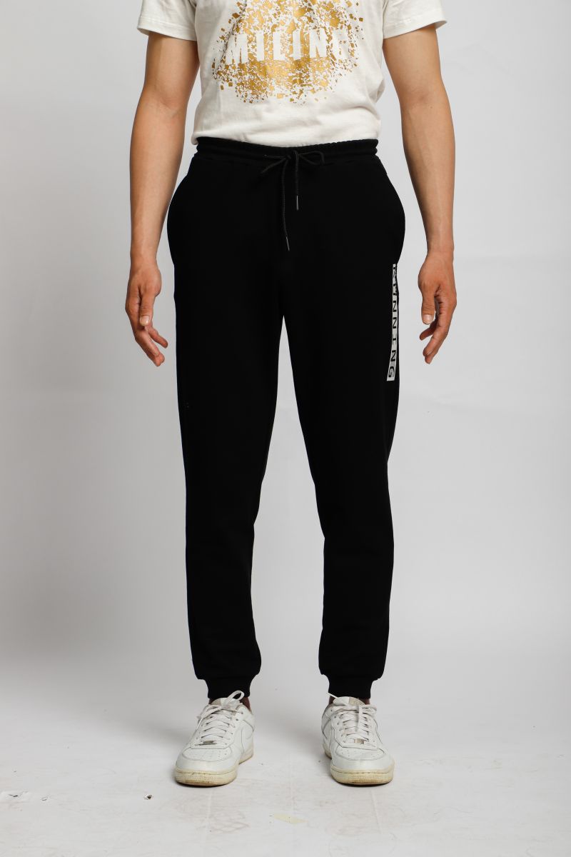 Quần jogger nam Novelty màu đen 220363Q