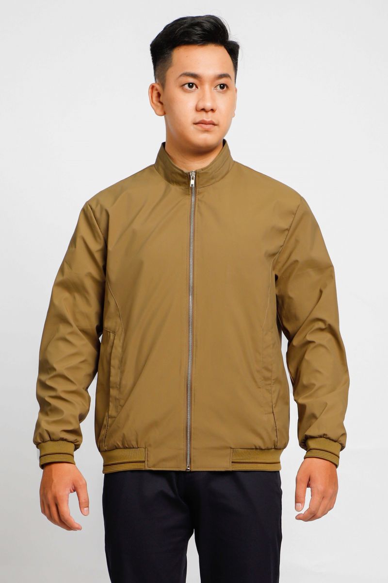 Áo jacket nam bonding cổ trụ Novelty vàng kaki 2203072