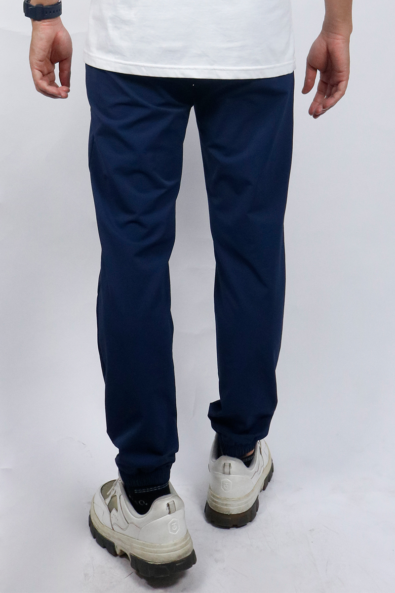 Quần jogger nam Novelty Regular fit xanh navy NQGMMDMPSR220711Q