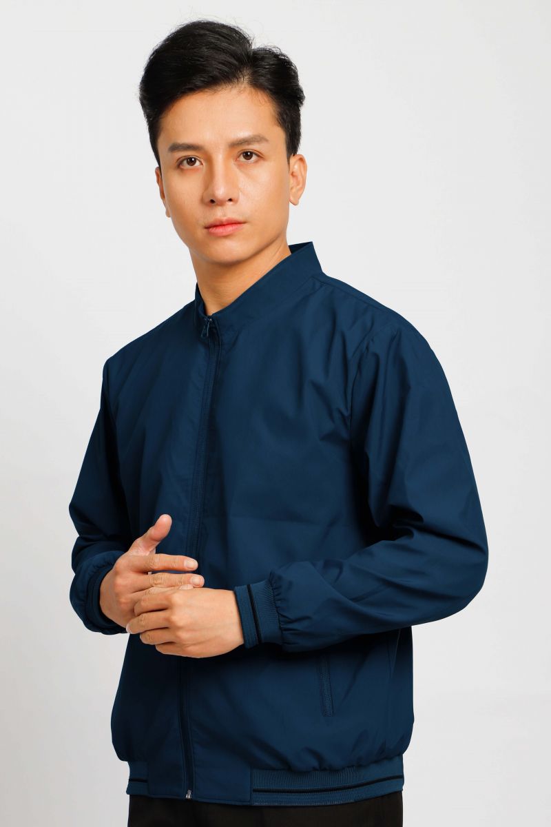 Áo jacket nam bonding cổ trụ Novelty xanh đen 2203092