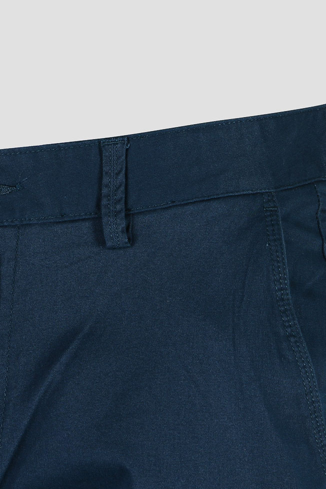 Quần short khaki nam Novelty xanh navy NSKMMDMCSR1809550