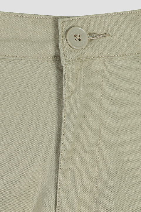 Quần short khaki nam Novelty màu trắng kem NSKMMNMCSR1813830