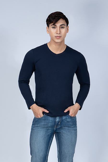 Áo thun nam dài tay cổ tim Novelty Regular fit màu xanh NATMMDMCSR190769D