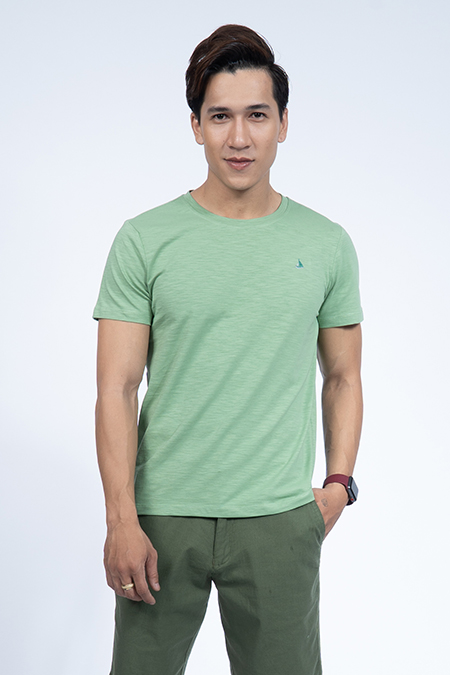 Áo thun nam cổ tròn Novelty Regular fit màu xanh cốm NATMMNNCTR190151N