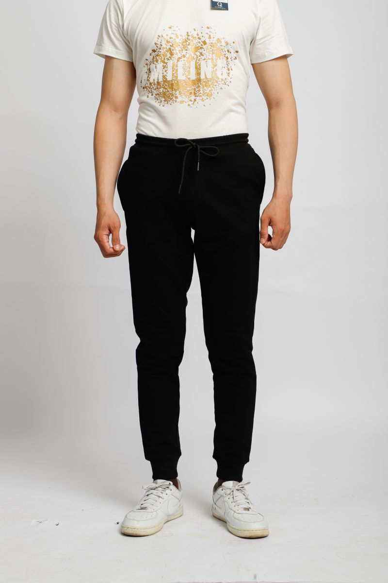 Quần jogger nam Novelty màu đen NQGMMDMT3R220357Q