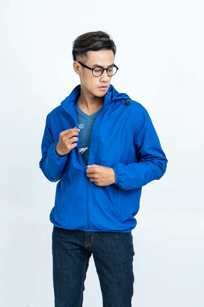 /public/uploads/images/%C3%81o%20Jacket%2002%20L%E1%BB%9Bp%20-JKM18011-%20m%C3%A0u%20xanh%20Coban2.jpg