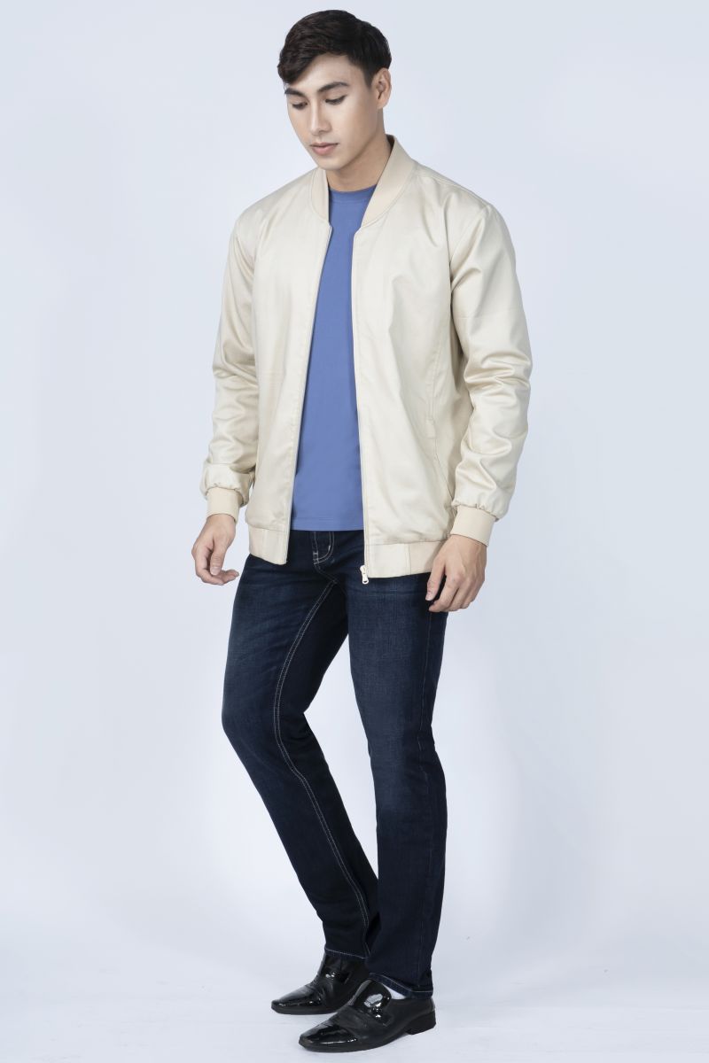 Áo jacket Bomber nam Novelty màu kem họa tiết NJKMHTMT3R1905662