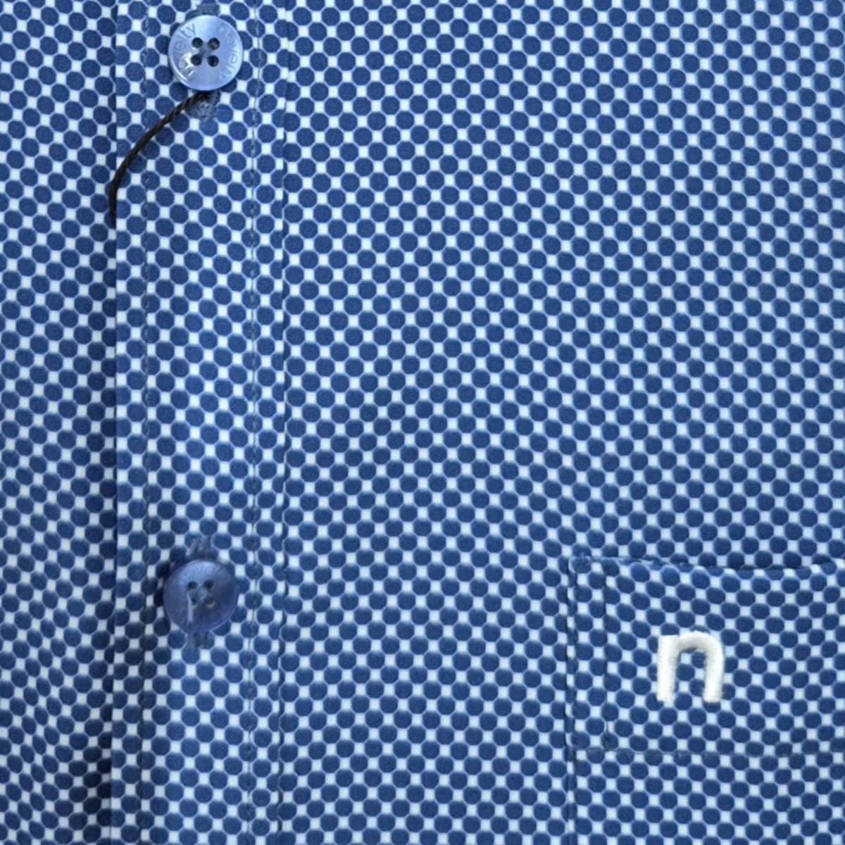 ÁO SƠ MI NAM DÀI TAY NOVELTY REGULAR FIT SPUN CHẤM BI XANH NSMMMNMSPR250792D